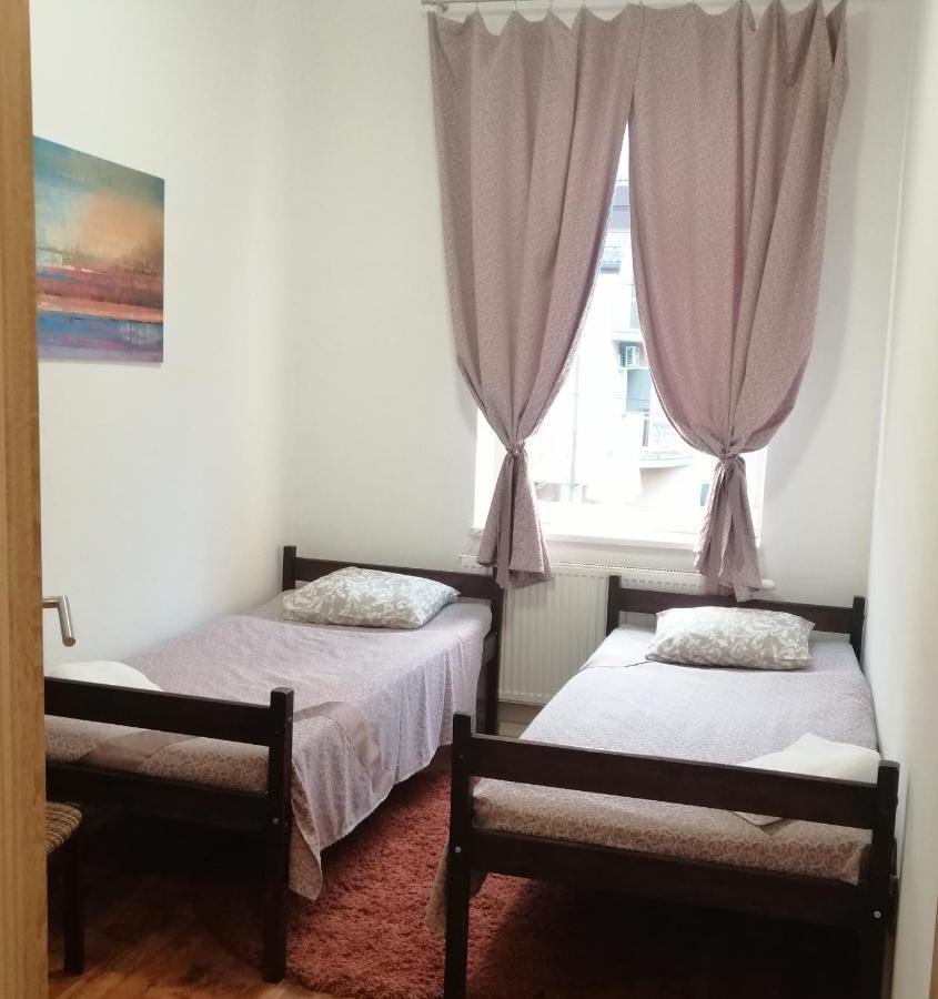 Hostel Piaseczno Piaseczno  Esterno foto