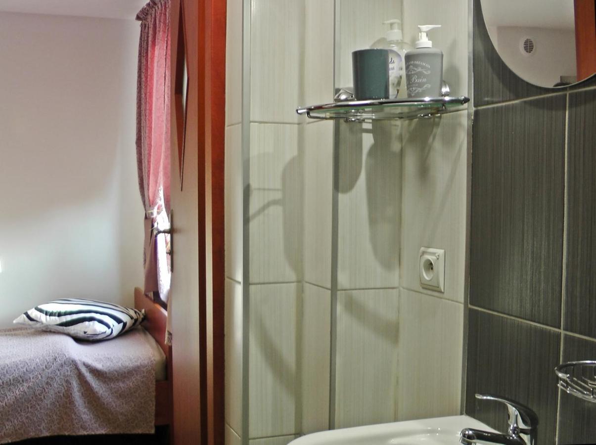 Hostel Piaseczno Piaseczno  Esterno foto
